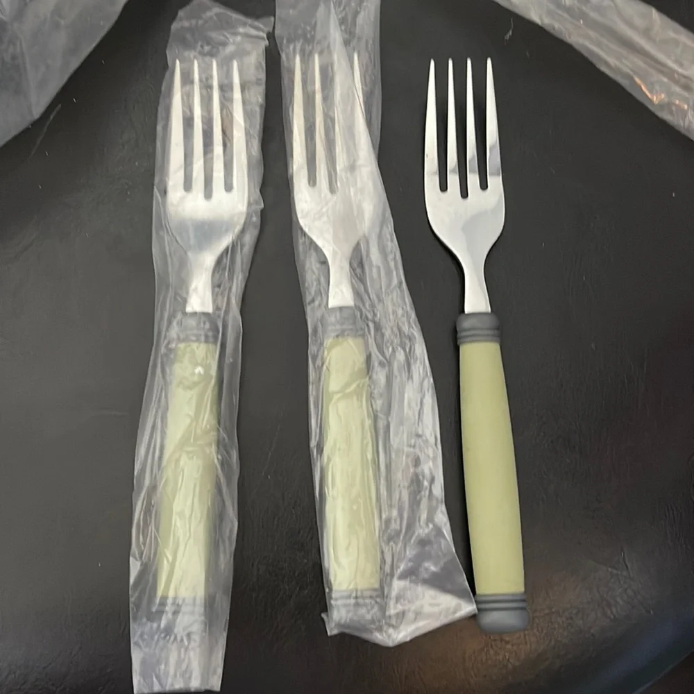 Set of 4 Pfaltzgraff Sphere Green & Black Salad forks